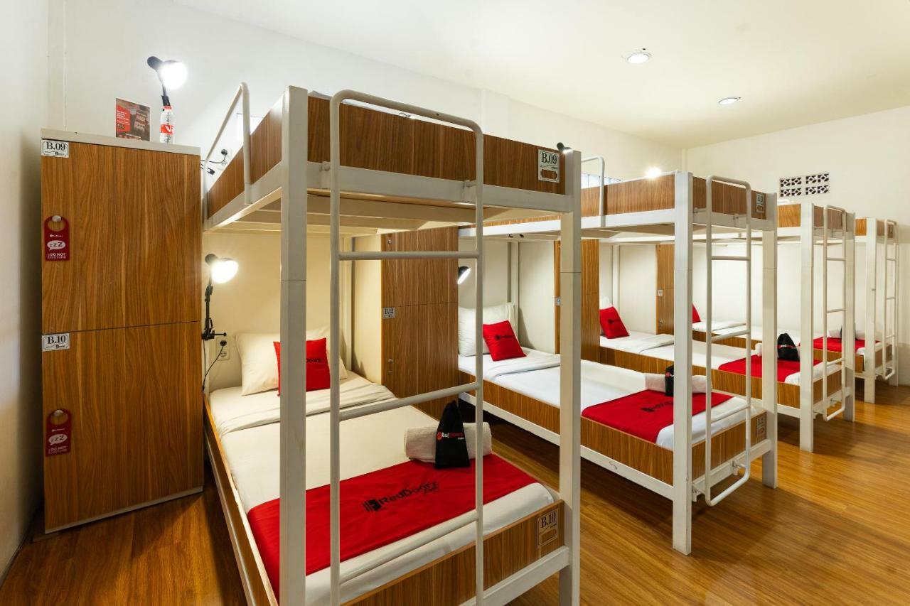 Reddoorz Hostel @ Dago 2 Бандунг Экстерьер фото
